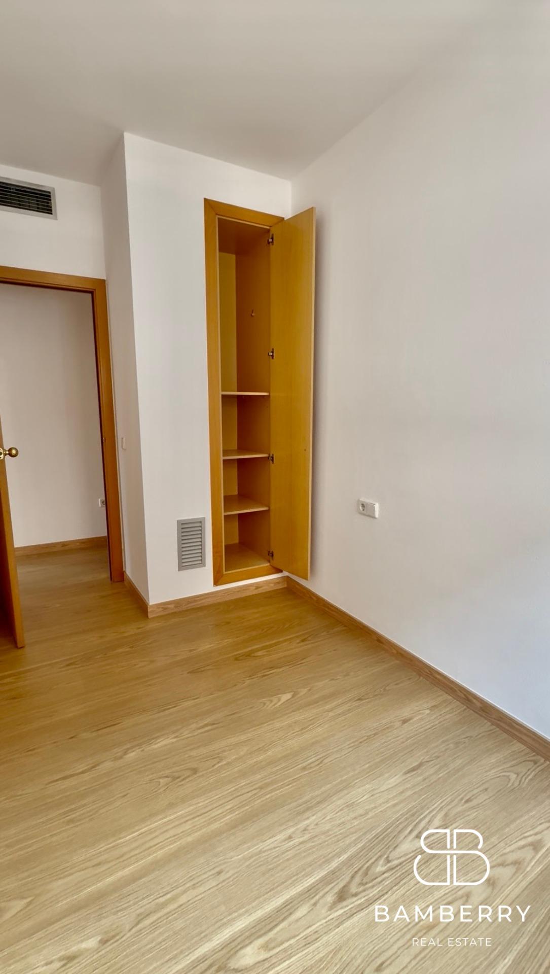 Pis amb un espectacular pati privat de 68 m² al centre de Castelldefels-16