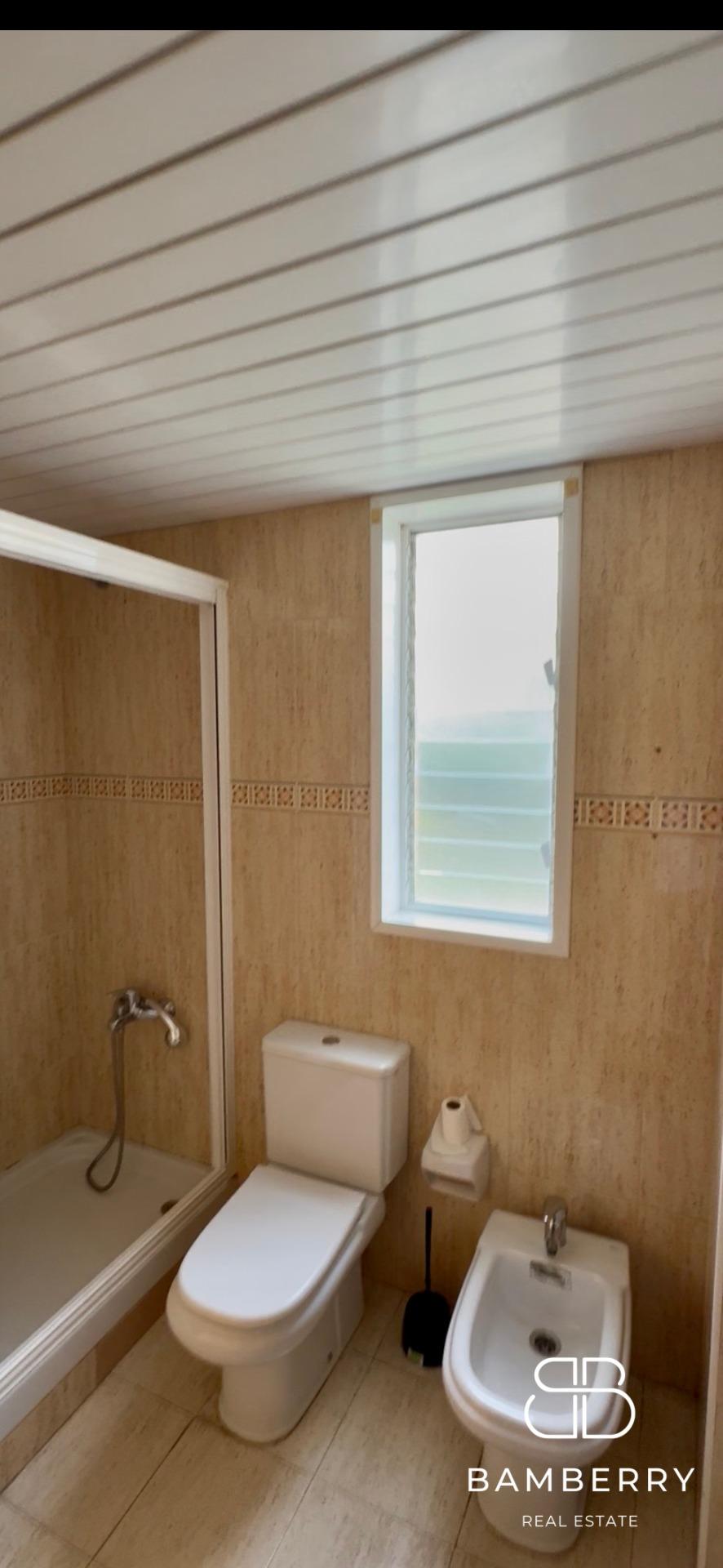 Pis amb un espectacular pati privat de 68 m² al centre de Castelldefels-18
