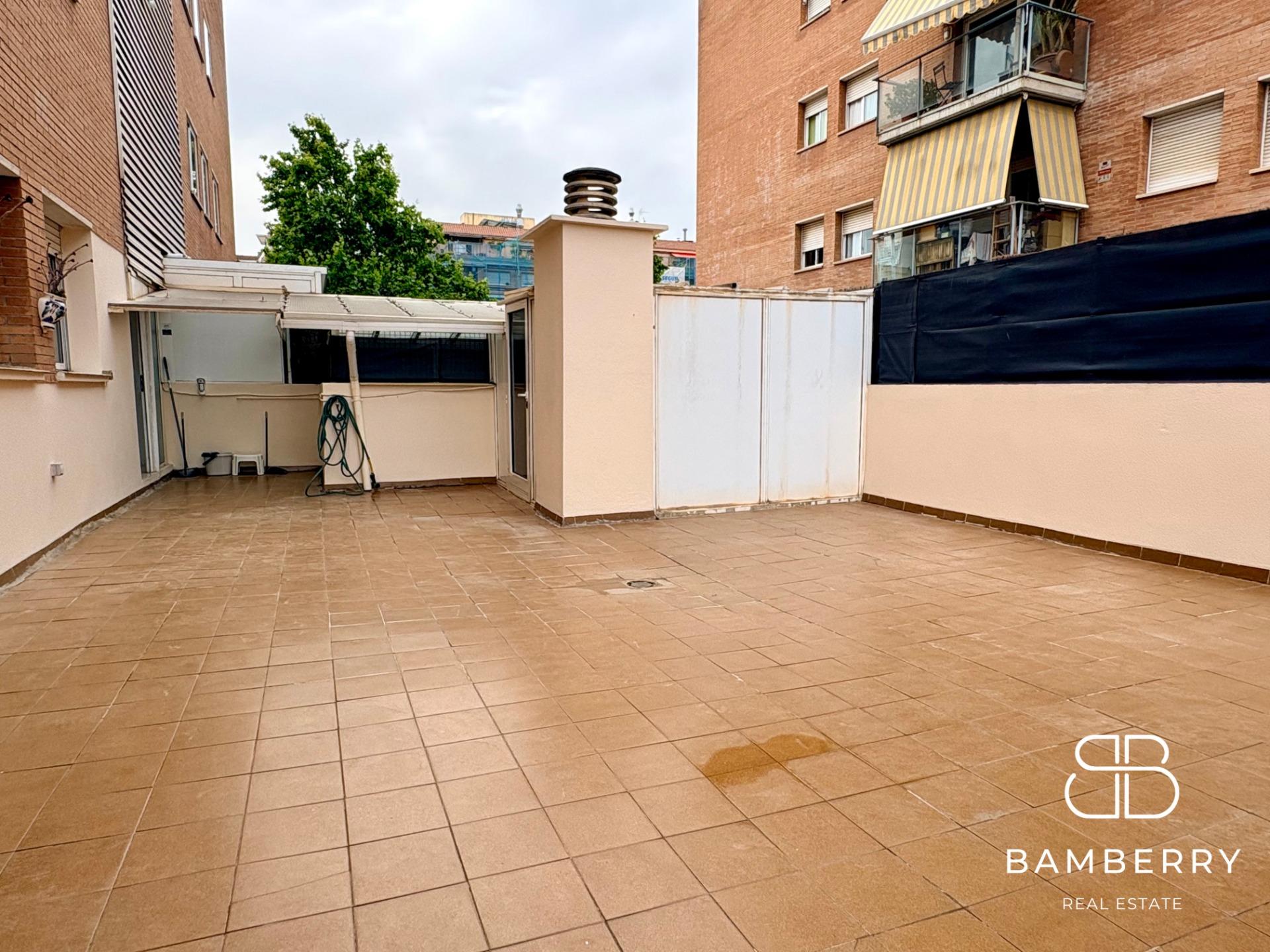 Pis amb un espectacular pati privat de 68 m² al centre de Castelldefels-29