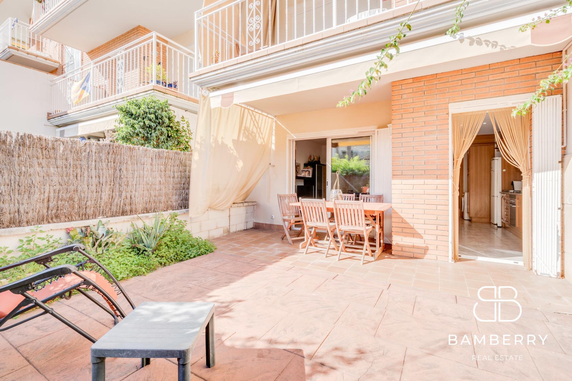 Fantástico piso exterior con terraza, piscina y dos plazas de parking en Sant Pol de Mar-21