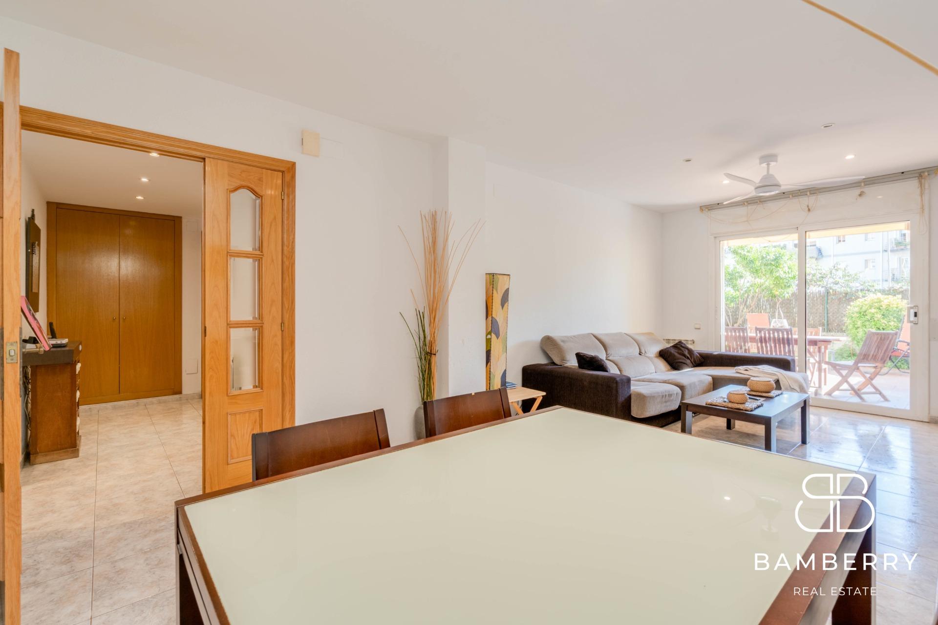 Fantástico piso exterior con terraza, piscina y dos plazas de parking en Sant Pol de Mar-17