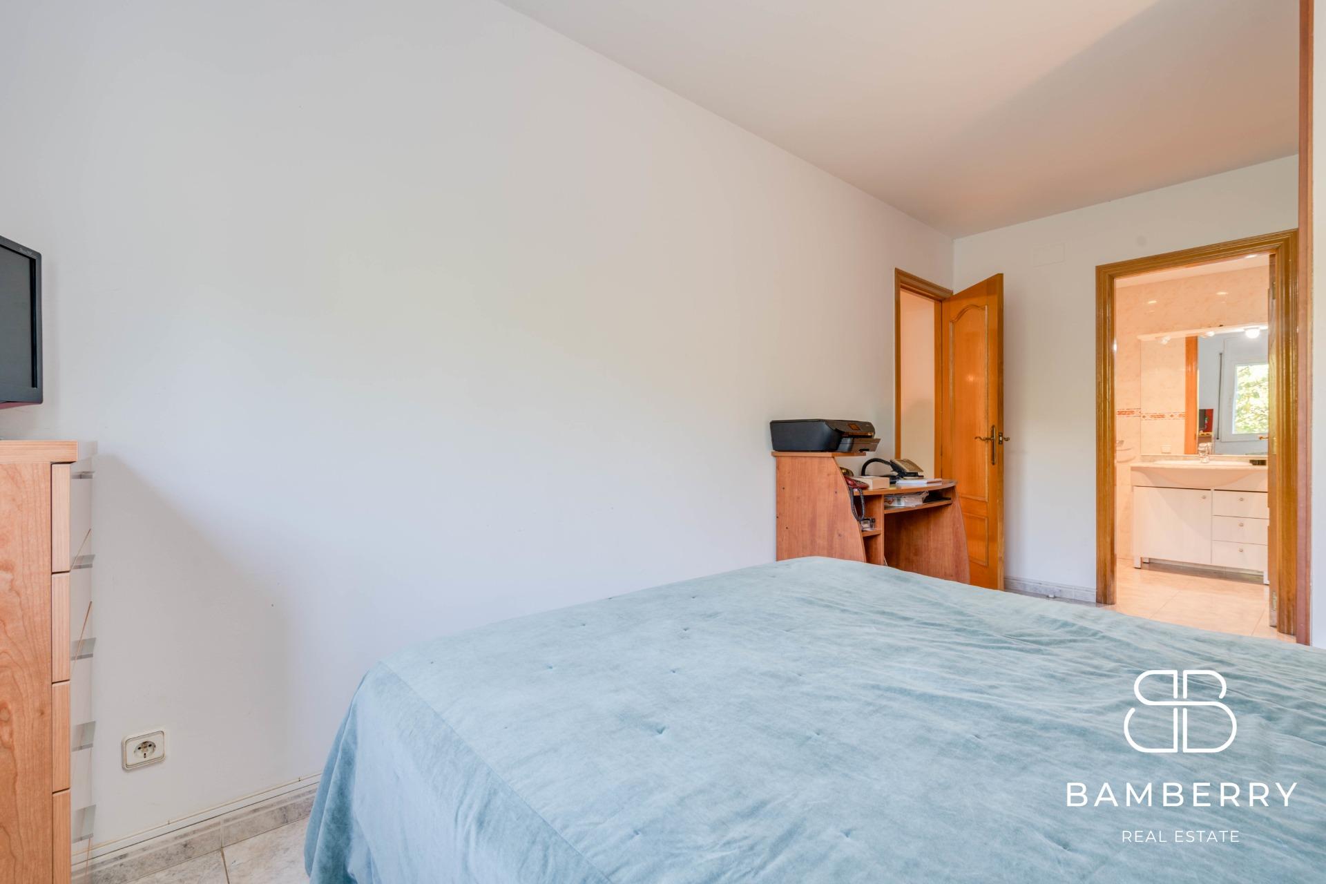 Fantástico piso exterior con terraza, piscina y dos plazas de parking en Sant Pol de Mar-54