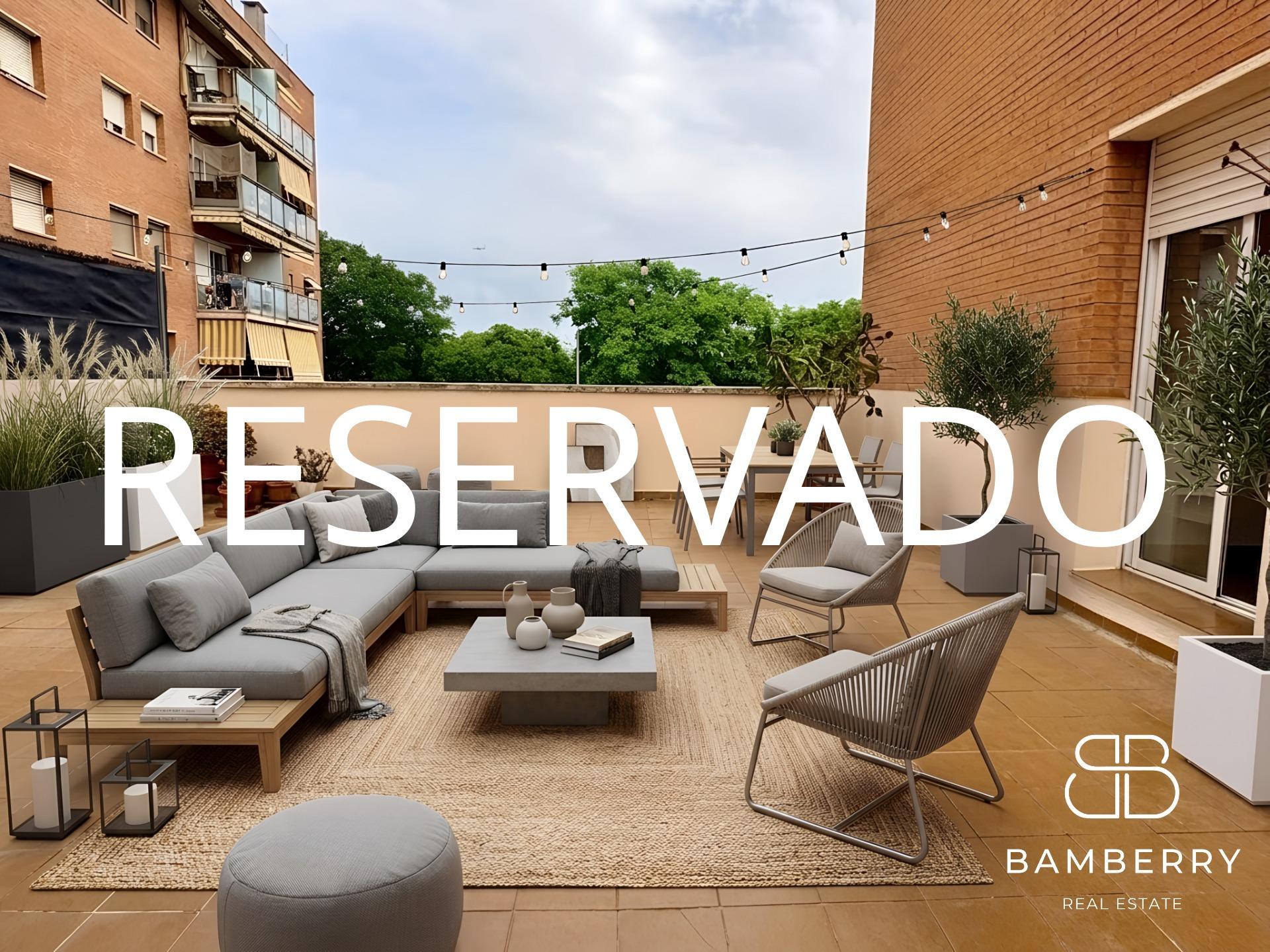 Piso con un espectacular patio privado de 68 m² en el centro de Castelldefels-0