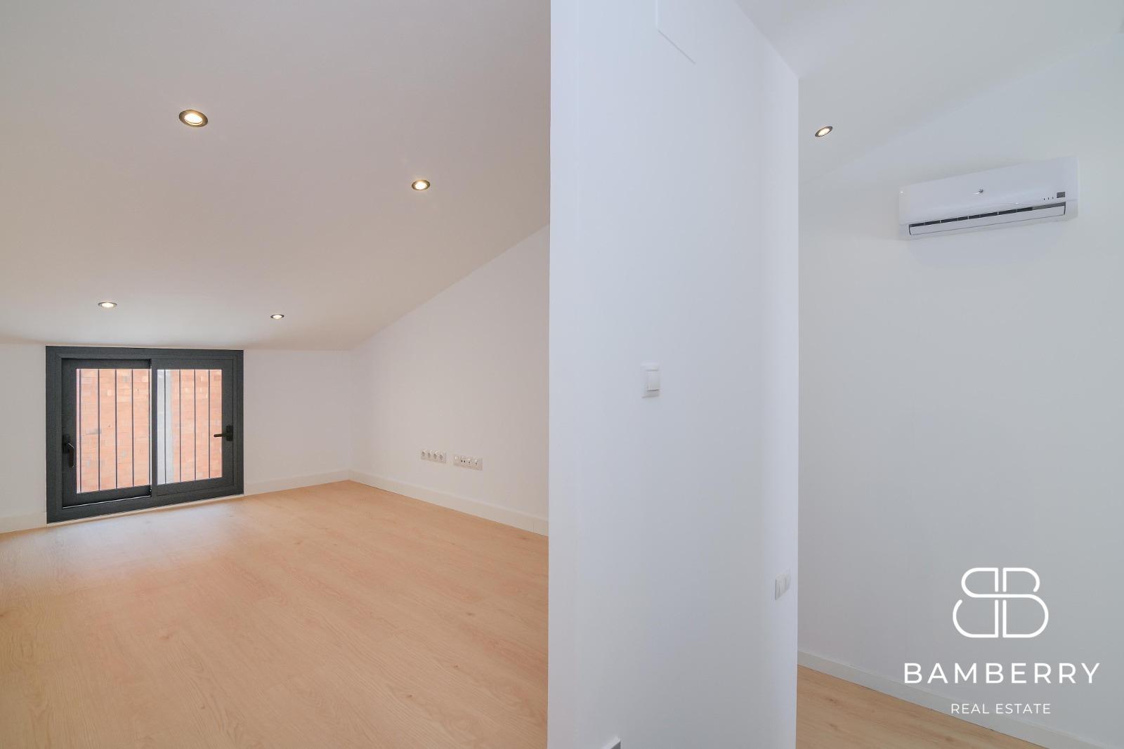 ÁTICO DÚPLEX DE OBRA NUEVA CON 2 TERRAZAS Y ASCENSOR DIRECTO A LA VIVIENDA-23