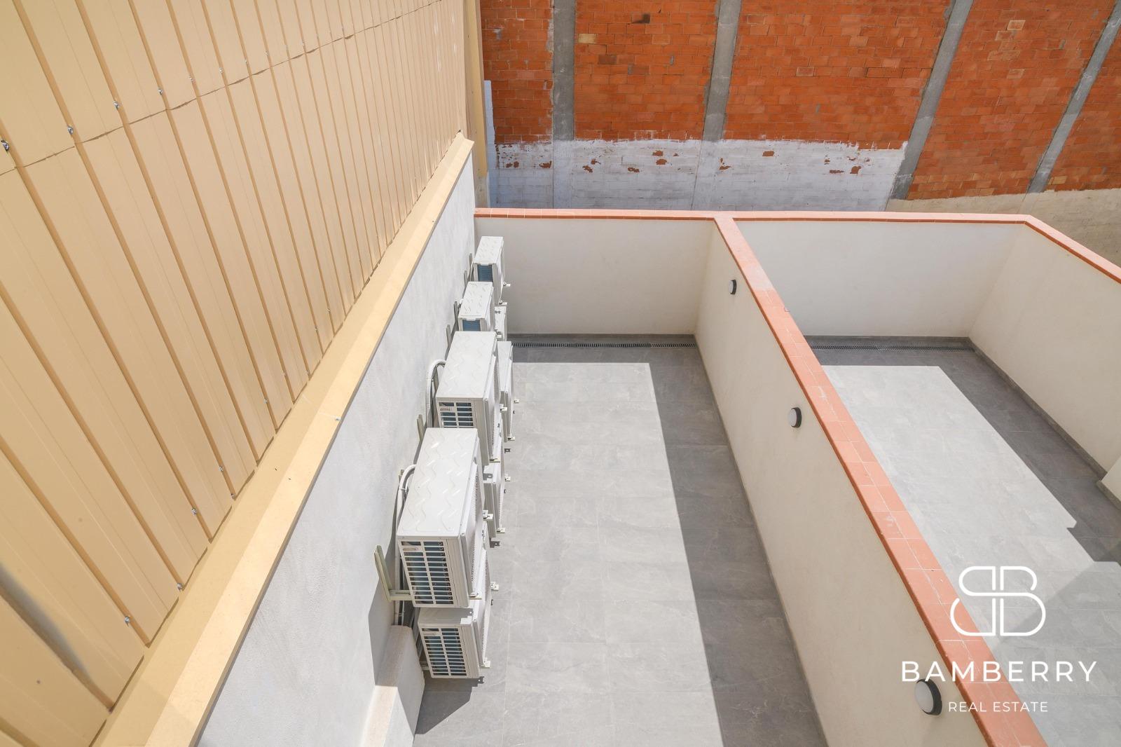 ÁTICO DÚPLEX DE OBRA NUEVA CON 2 TERRAZAS Y ASCENSOR DIRECTO A LA VIVIENDA-27