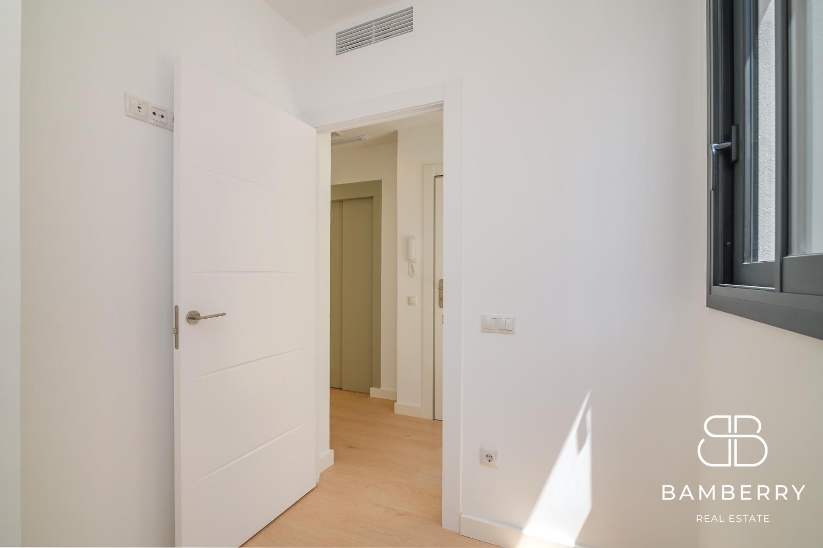 ÁTICO DÚPLEX DE OBRA NUEVA CON 2 TERRAZAS Y ASCENSOR DIRECTO A LA VIVIENDA-32