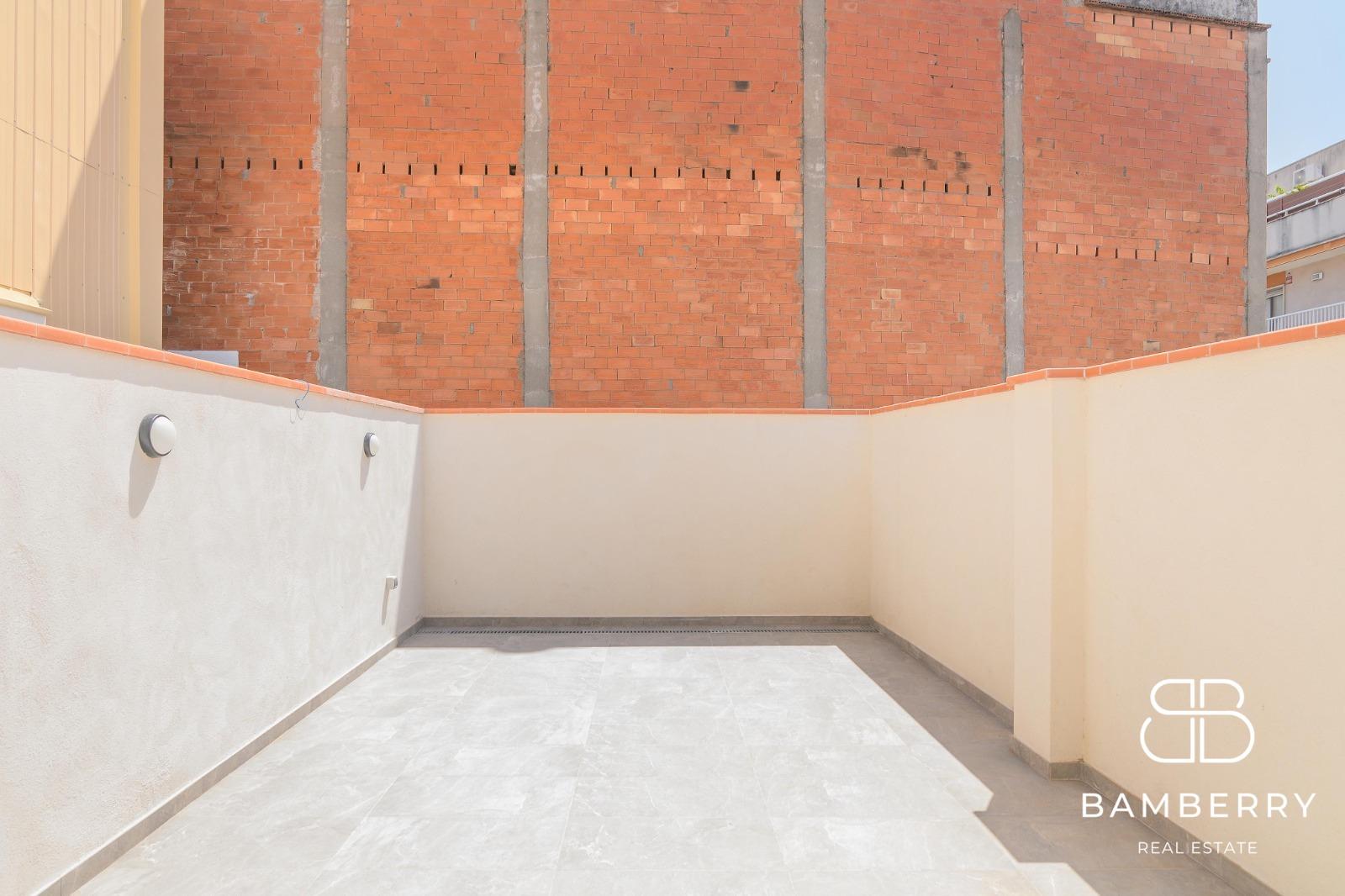 ÁTICO DÚPLEX DE OBRA NUEVA CON 2 TERRAZAS Y ASCENSOR DIRECTO A LA VIVIENDA-35