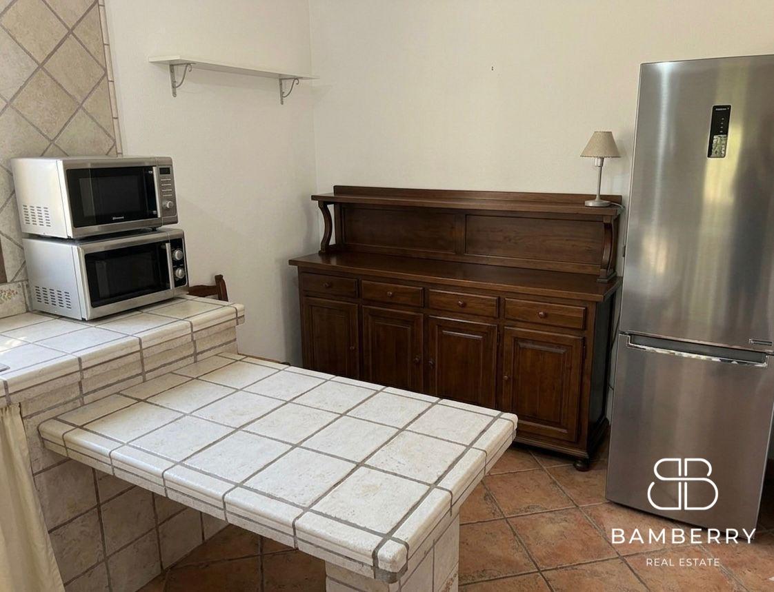 CASA CON JARDÍN Y DOS PLANTAS EN PARCELA DE 241 m²-19