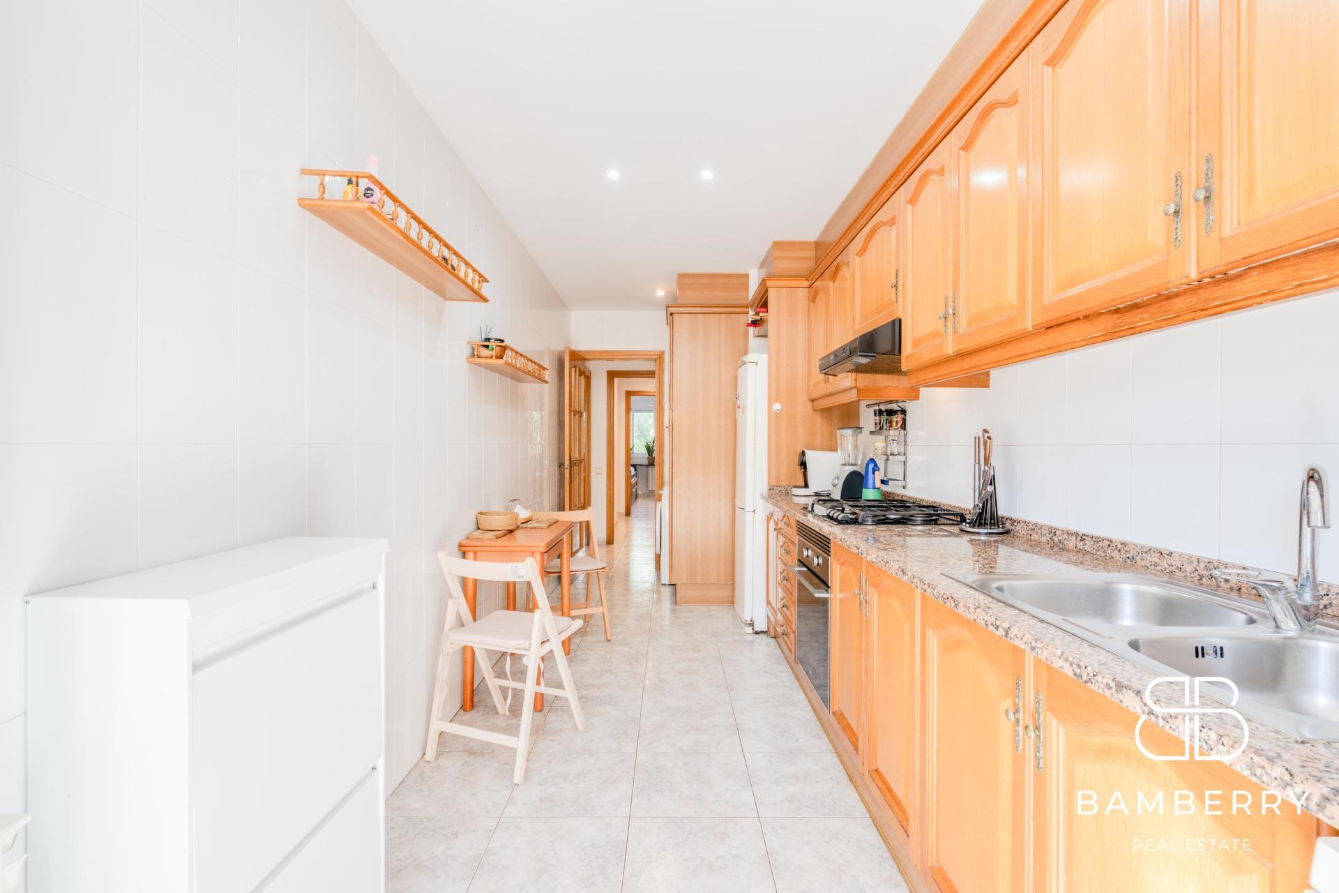 Fantàstic pis exterior amb terrassa, piscina i dues places d’aparcament a Sant Pol de Mar-8