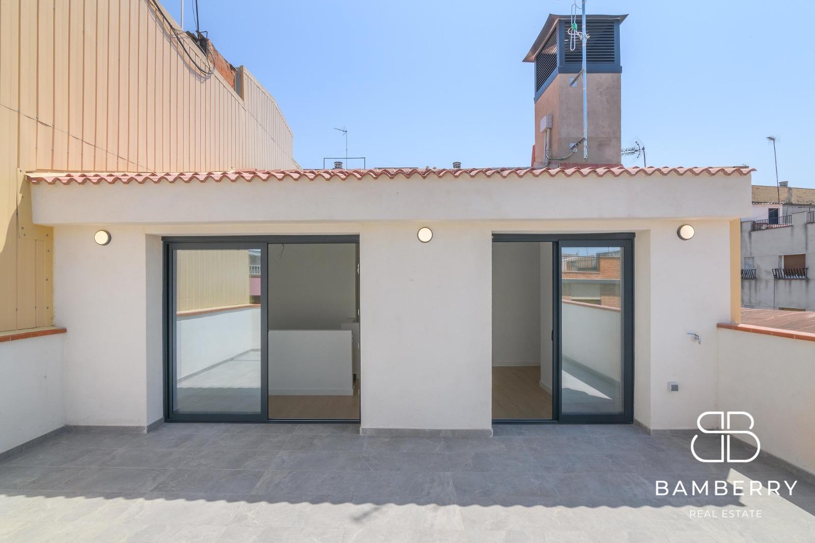 ÀTIC DÚPLEX D’OBRA NOVA AMB 2 TERRASSES I ASCENSOR DIRECTE A L’HABITATGE-2