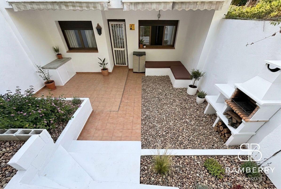 CASA AMB JARDÍ I DUES PLANTES EN PARCEL·LA DE 241 m²-1