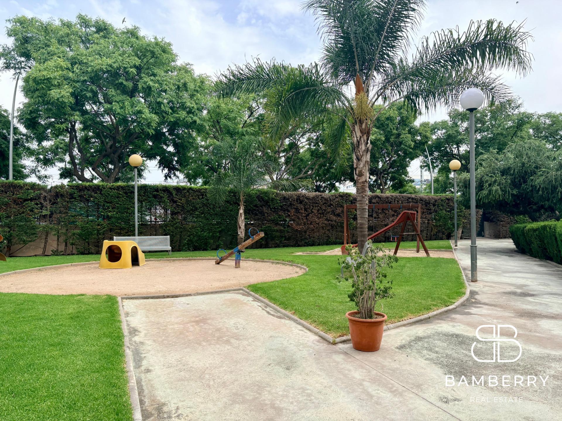 Apartment with a Spectacular 68 m² Private Patio in the Heart of Castelldefels-39