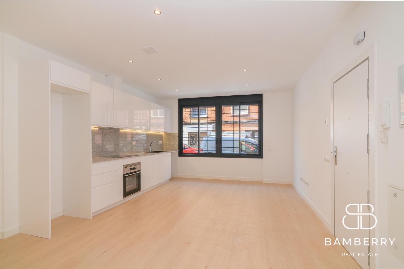CHARMING 1-BEDROOM LOFT IN SANT BOI DE LLOBREGAT-15