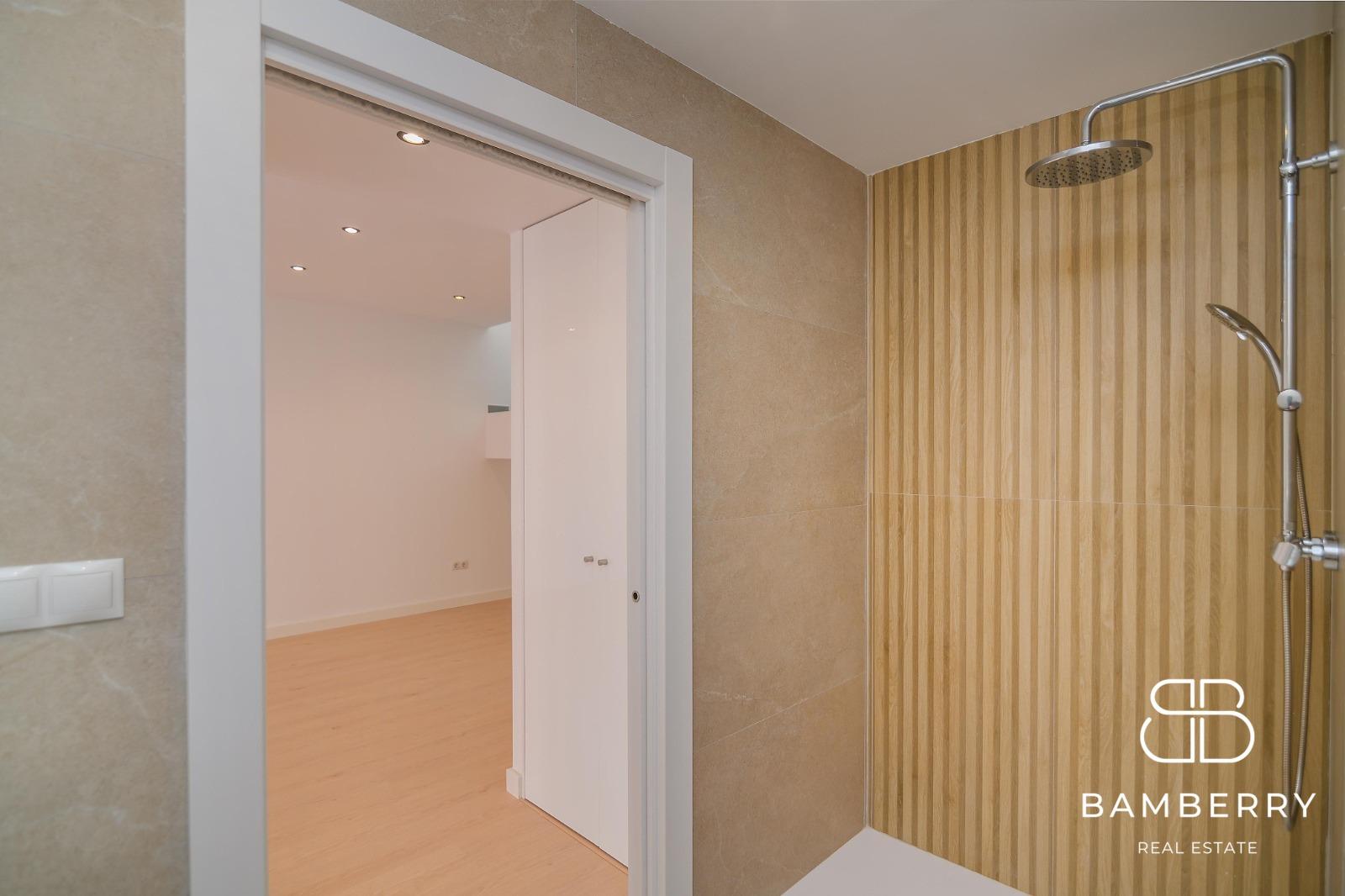 NEWLY BUILT DUPLEX PENTHOUSE WITH 2 TERRACES AND DIRECT LIFT ACCESS-41