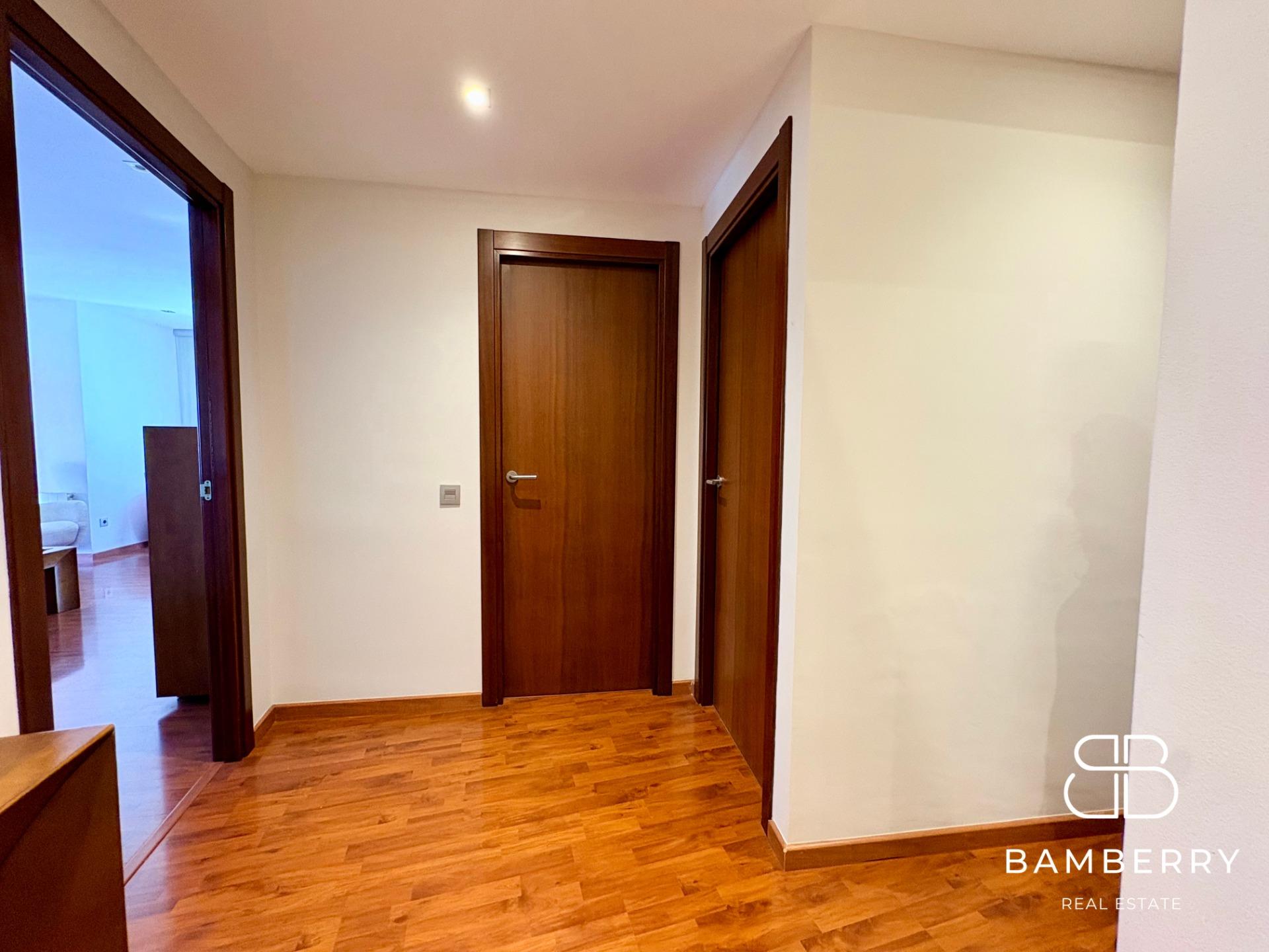 PISO DE 3 HABITACIONES CON 2 BALCONES EN CASTELLDEFELS | FINCA SEMINUEVA CON ASCENSOR-3