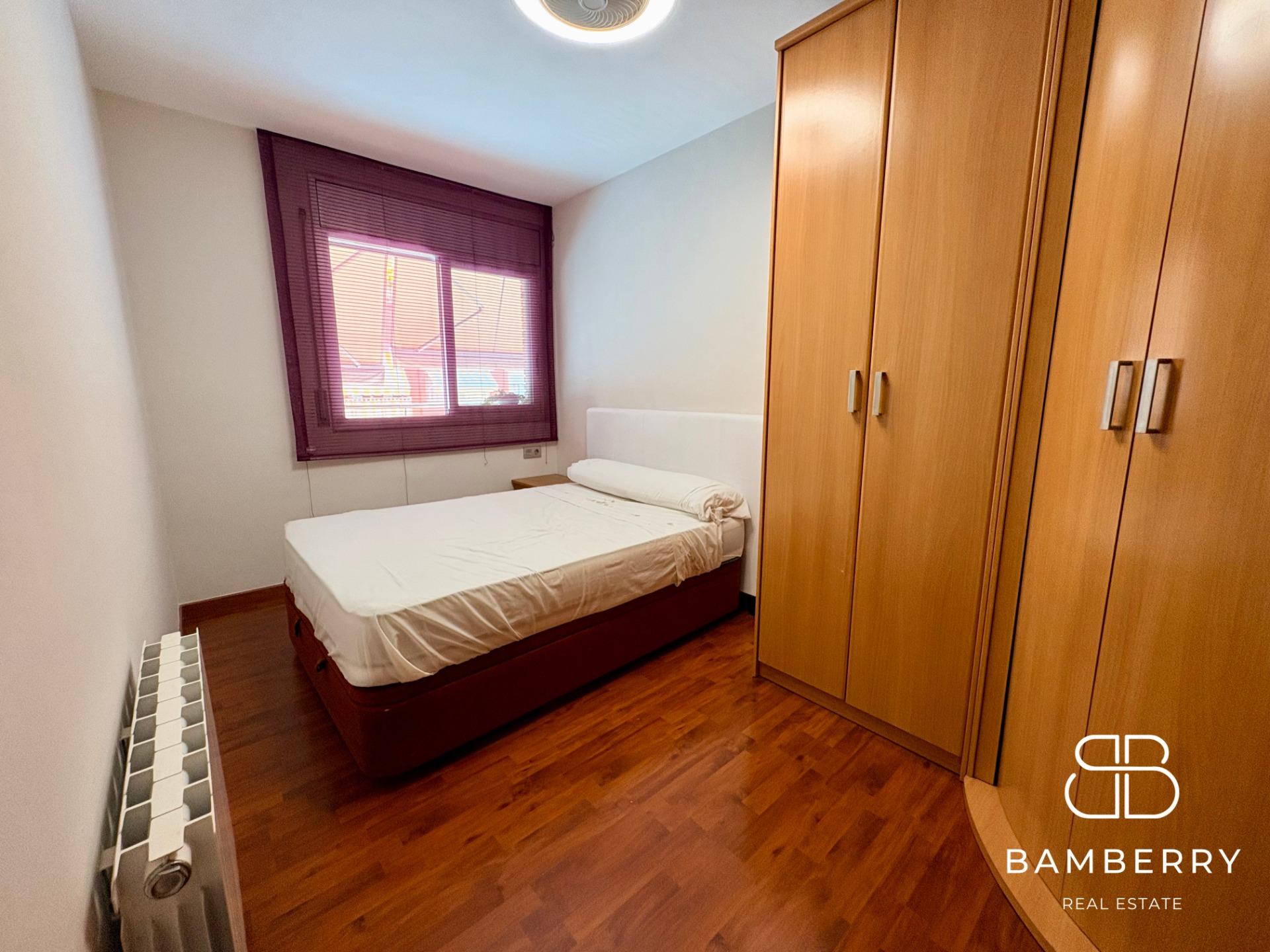 PISO DE 3 HABITACIONES CON 2 BALCONES EN CASTELLDEFELS | FINCA SEMINUEVA CON ASCENSOR-11