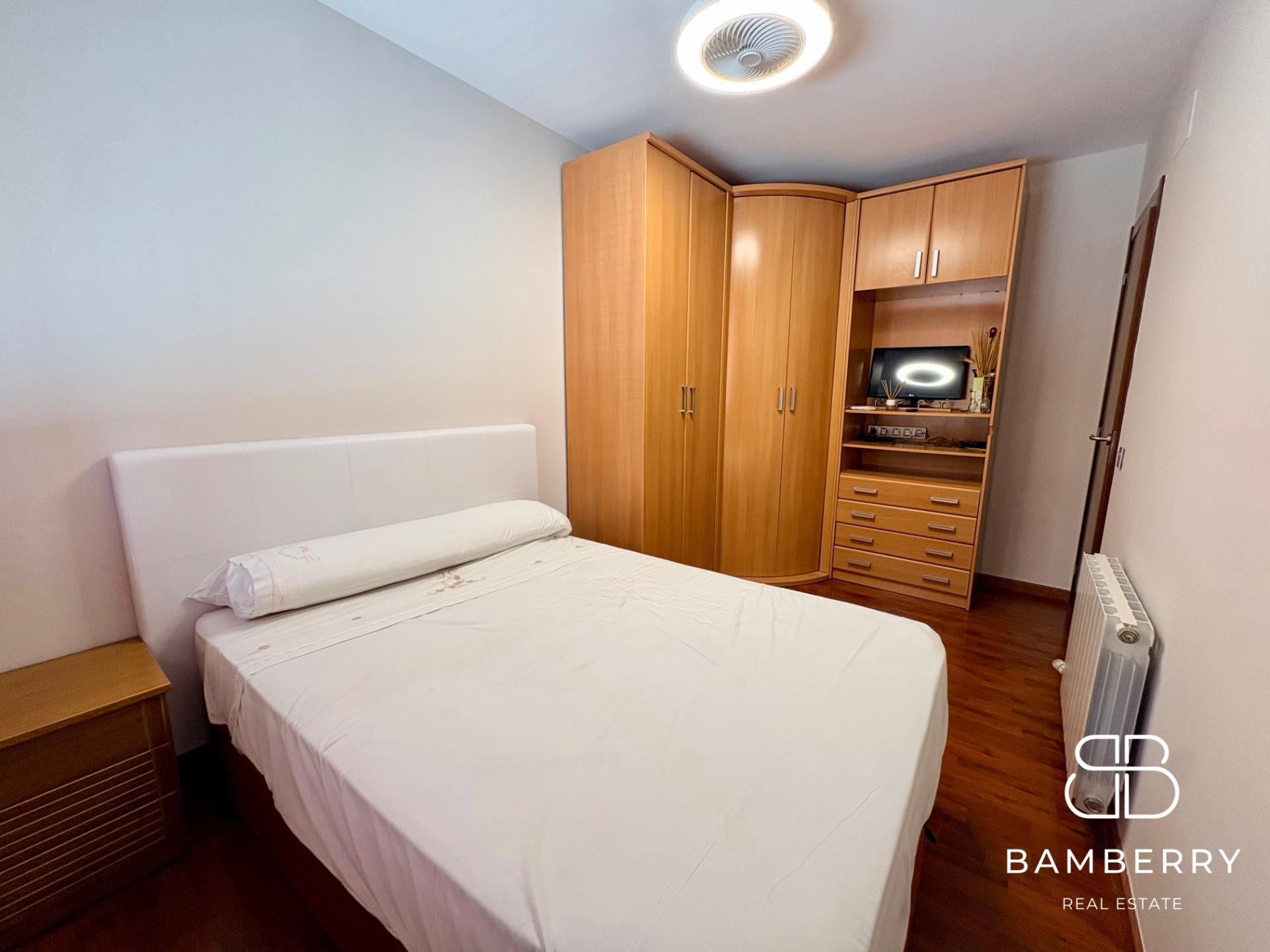 PISO DE 3 HABITACIONES CON 2 BALCONES EN CASTELLDEFELS | FINCA SEMINUEVA CON ASCENSOR-12