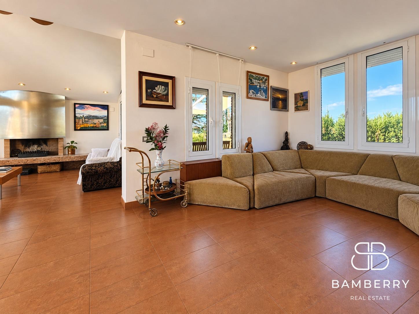 CASA CON JARDÍN, PISCINA Y DOS ESPACIOS DE VIVIENDA EN LLIÇÀ D’AMUNT-3