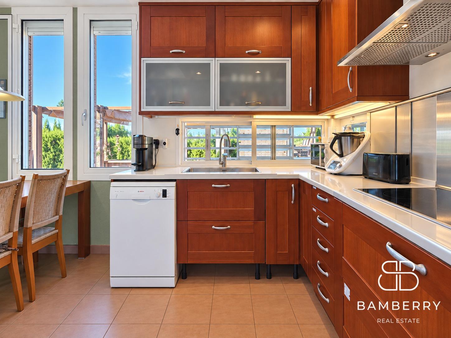 CASA CON JARDÍN, PISCINA Y DOS ESPACIOS DE VIVIENDA EN LLIÇÀ D’AMUNT-11