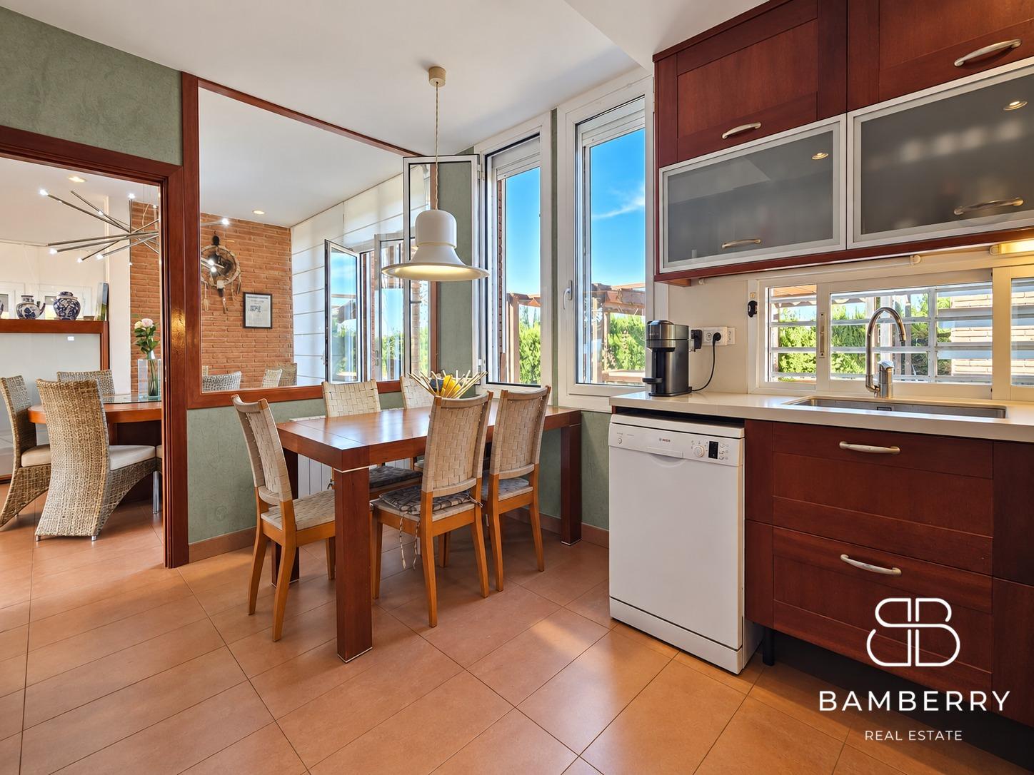 CASA CON JARDÍN, PISCINA Y DOS ESPACIOS DE VIVIENDA EN LLIÇÀ D’AMUNT-12
