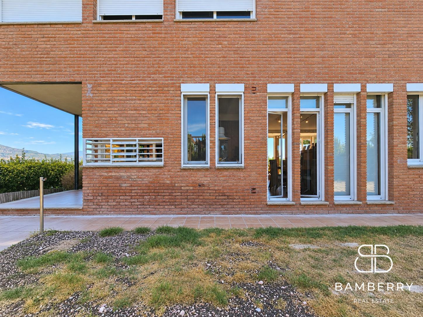CASA CON JARDÍN, PISCINA Y DOS ESPACIOS DE VIVIENDA EN LLIÇÀ D’AMUNT-25