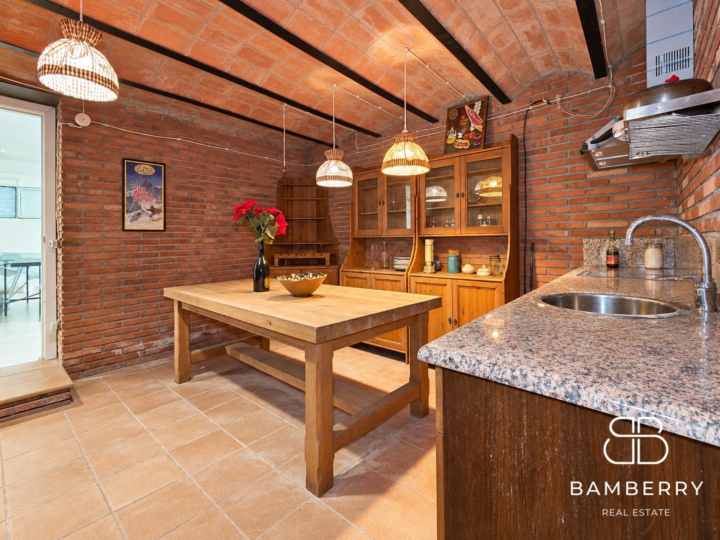 CASA CON JARDÍN, PISCINA Y DOS ESPACIOS DE VIVIENDA EN LLIÇÀ D’AMUNT-58