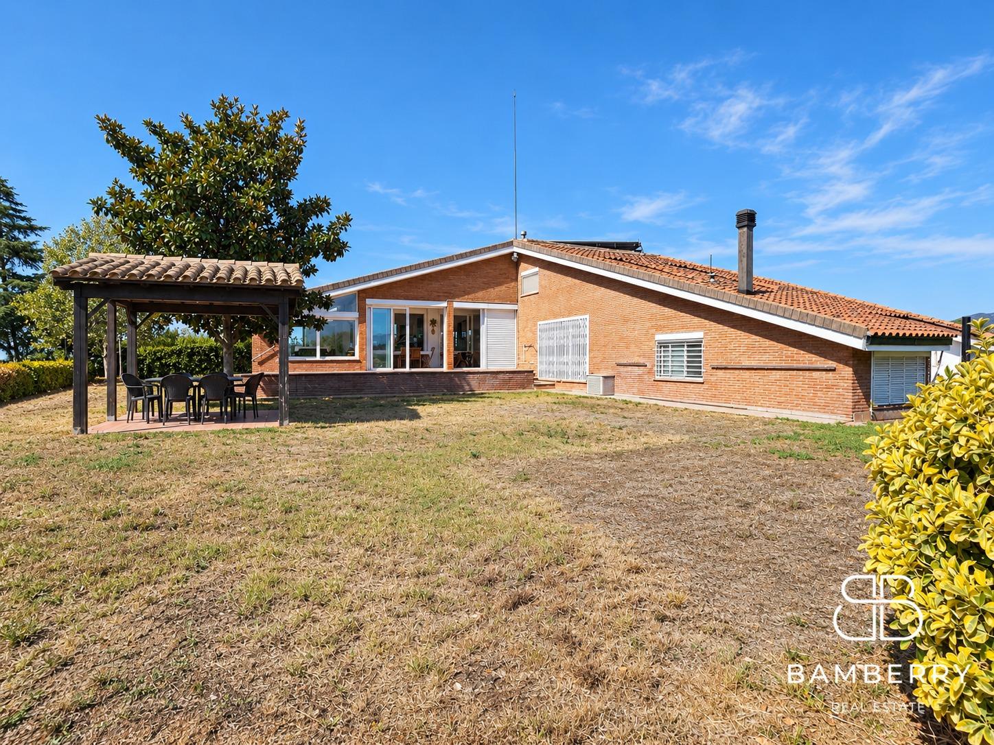 CASA CON JARDÍN, PISCINA Y DOS ESPACIOS DE VIVIENDA EN LLIÇÀ D’AMUNT-81