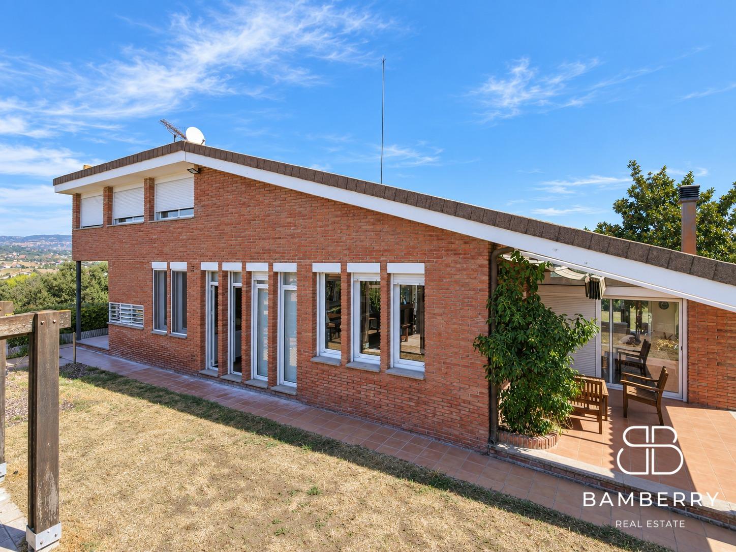 CASA CON JARDÍN, PISCINA Y DOS ESPACIOS DE VIVIENDA EN LLIÇÀ D’AMUNT-89