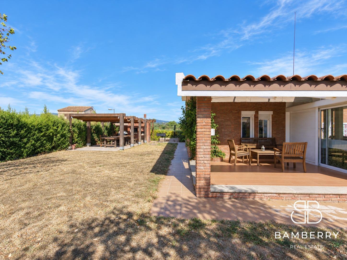 CASA CON JARDÍN, PISCINA Y DOS ESPACIOS DE VIVIENDA EN LLIÇÀ D’AMUNT-90