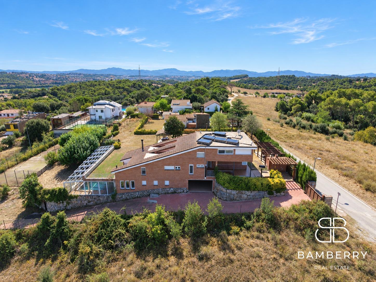 CASA CON JARDÍN, PISCINA Y DOS ESPACIOS DE VIVIENDA EN LLIÇÀ D’AMUNT-94