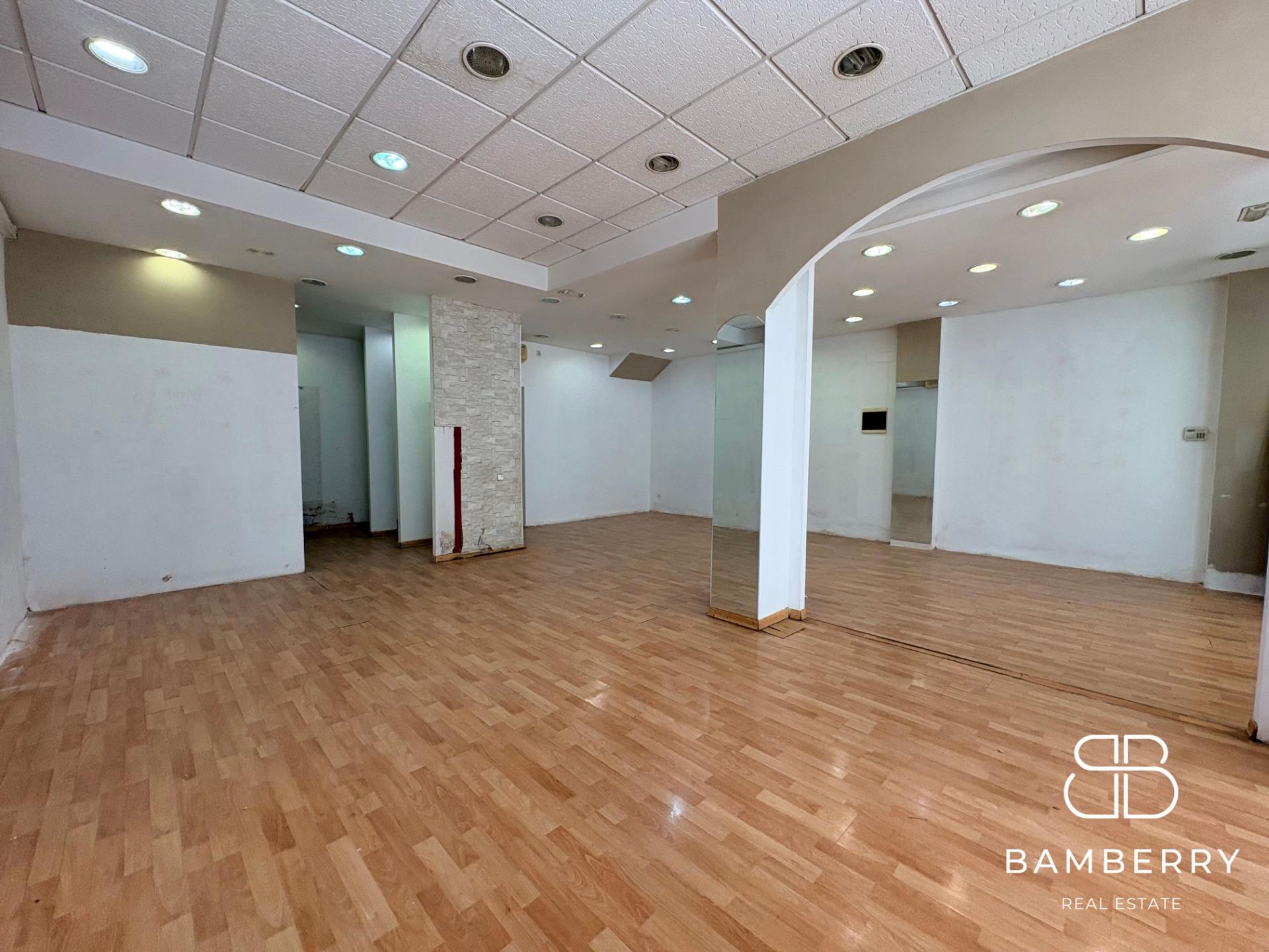 LOCAL COMERCIAL EN EL CENTRO DEL PRAT DE LLOBREGAT-1
