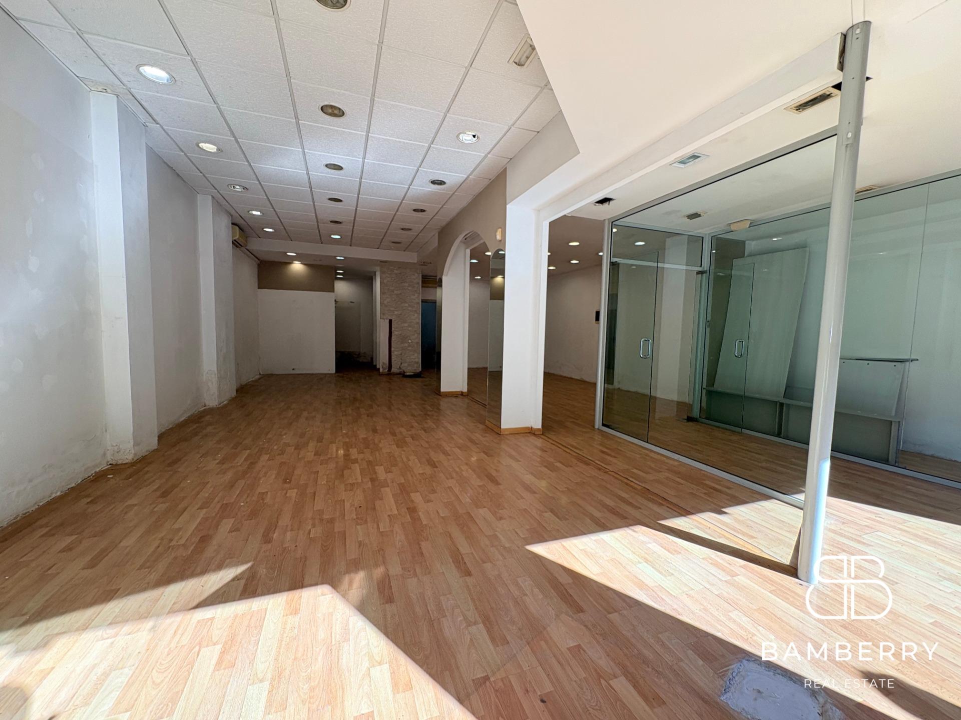 LOCAL COMERCIAL EN EL CENTRO DEL PRAT DE LLOBREGAT-3
