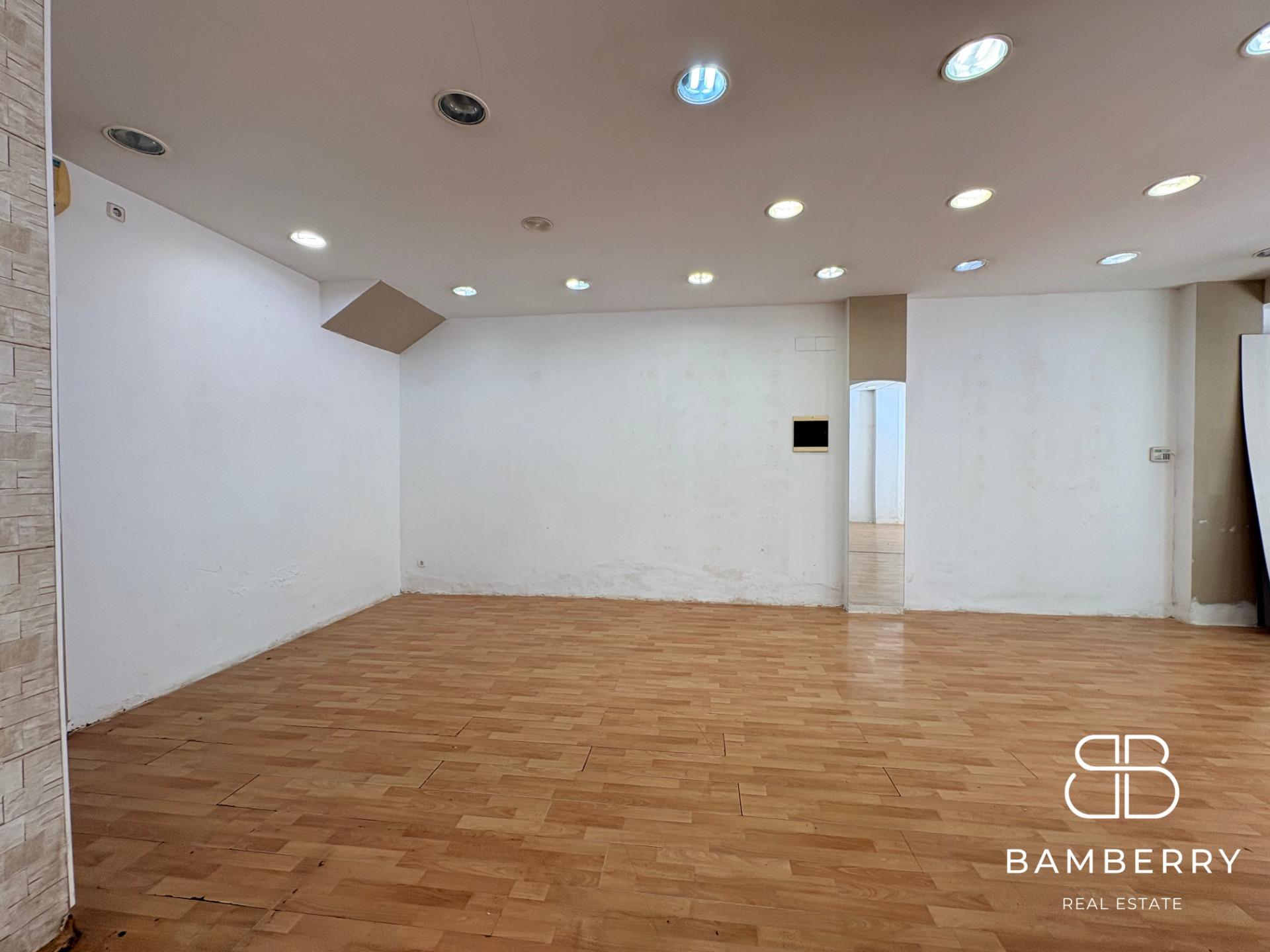 LOCAL COMERCIAL EN EL CENTRO DEL PRAT DE LLOBREGAT-9