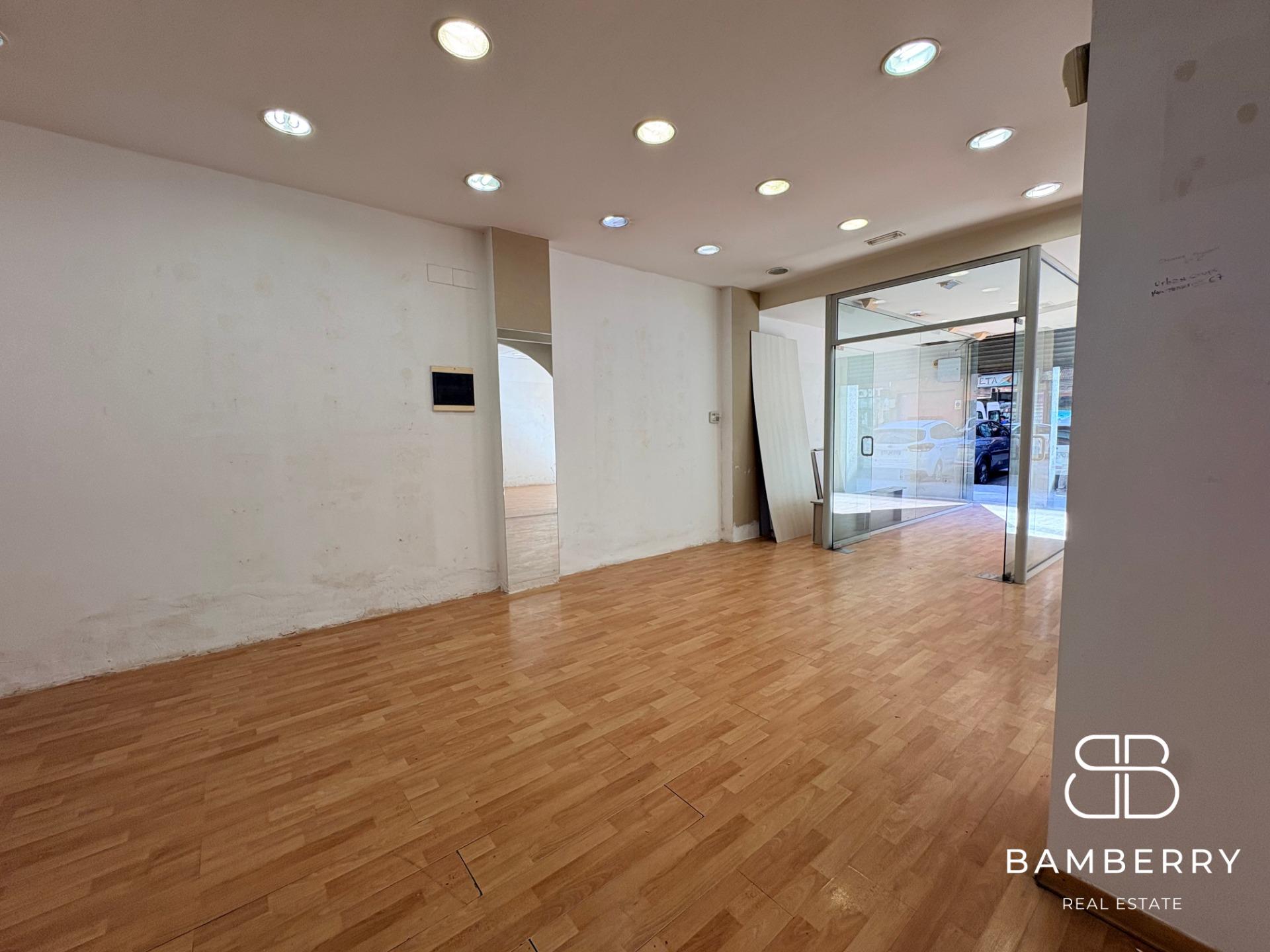 LOCAL COMERCIAL EN EL CENTRO DEL PRAT DE LLOBREGAT-21