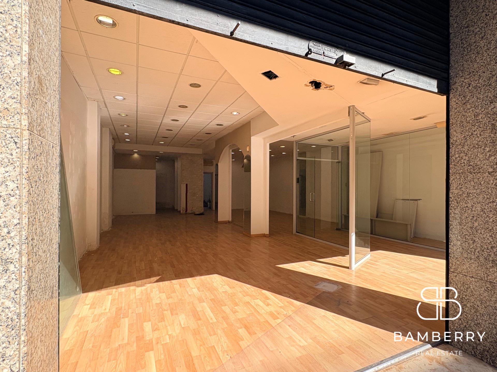 LOCAL COMERCIAL EN EL CENTRO DEL PRAT DE LLOBREGAT-23